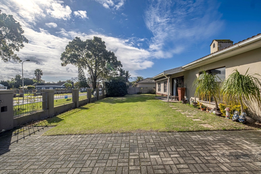 4 Bedroom Property for Sale in Lorraine Eastern Cape